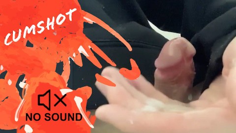 （无声视频）在我手里挤奶