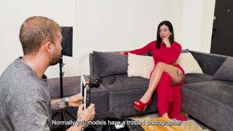 Horny photographer fucks big ass curvy Venezuelan MILF, cums inside her! Kylei Ellish